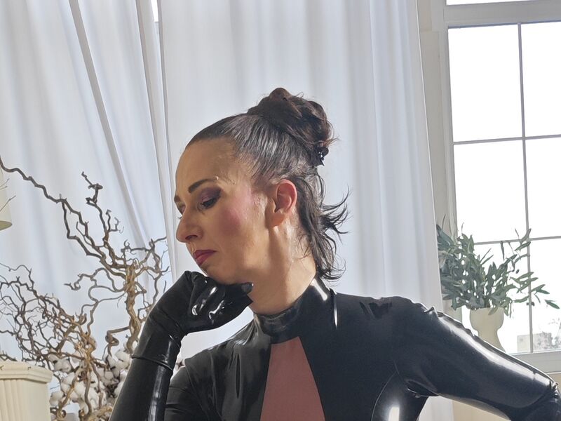 It is no even more than 62 content for each minute within a conversation this is certainly exclusive a cost  of ladies